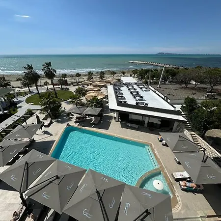 Blue By Comfort غوليم