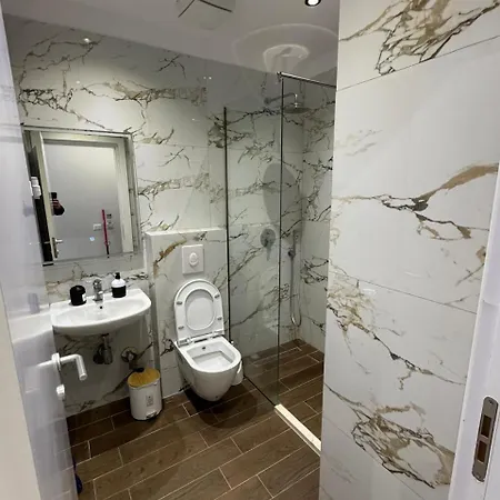 Lägenhet Blue By Comfort Golem (Tirana)