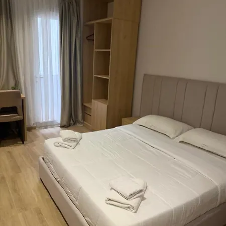 Blue By Comfort Lejlighed Golem (Tirana)
