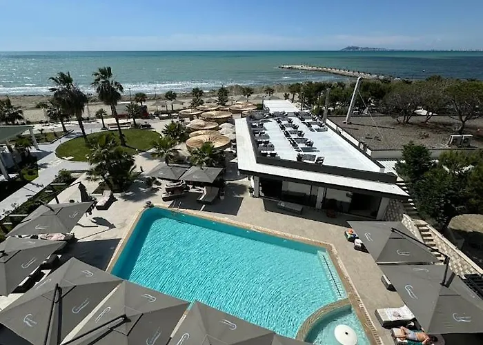 Blue By Comfort Golem